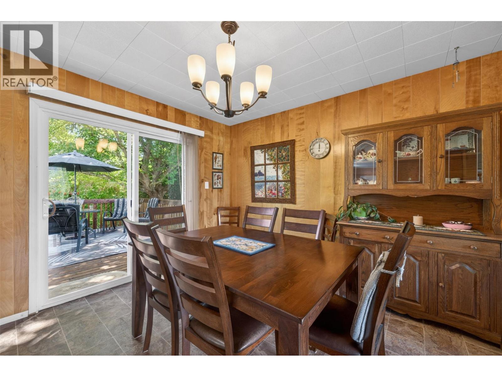 2460 23 Street NE, Salmon Arm, British Columbia  V1E 3Y4 - Photo 17 - 10391388