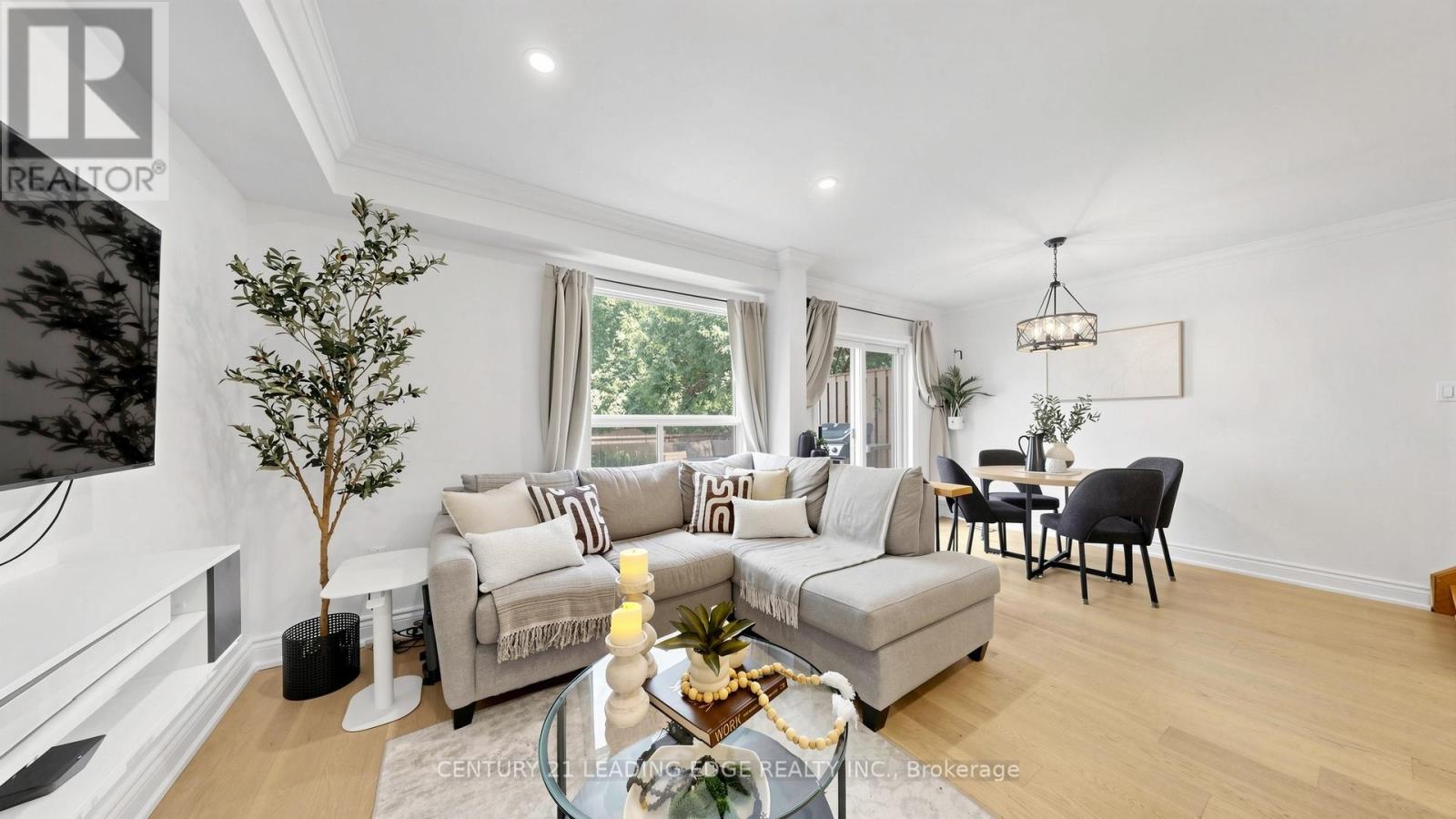 205 Park Drive, Whitchurch-Stouffville, Ontario  L4A 1J8 - Photo 2 - N13444880