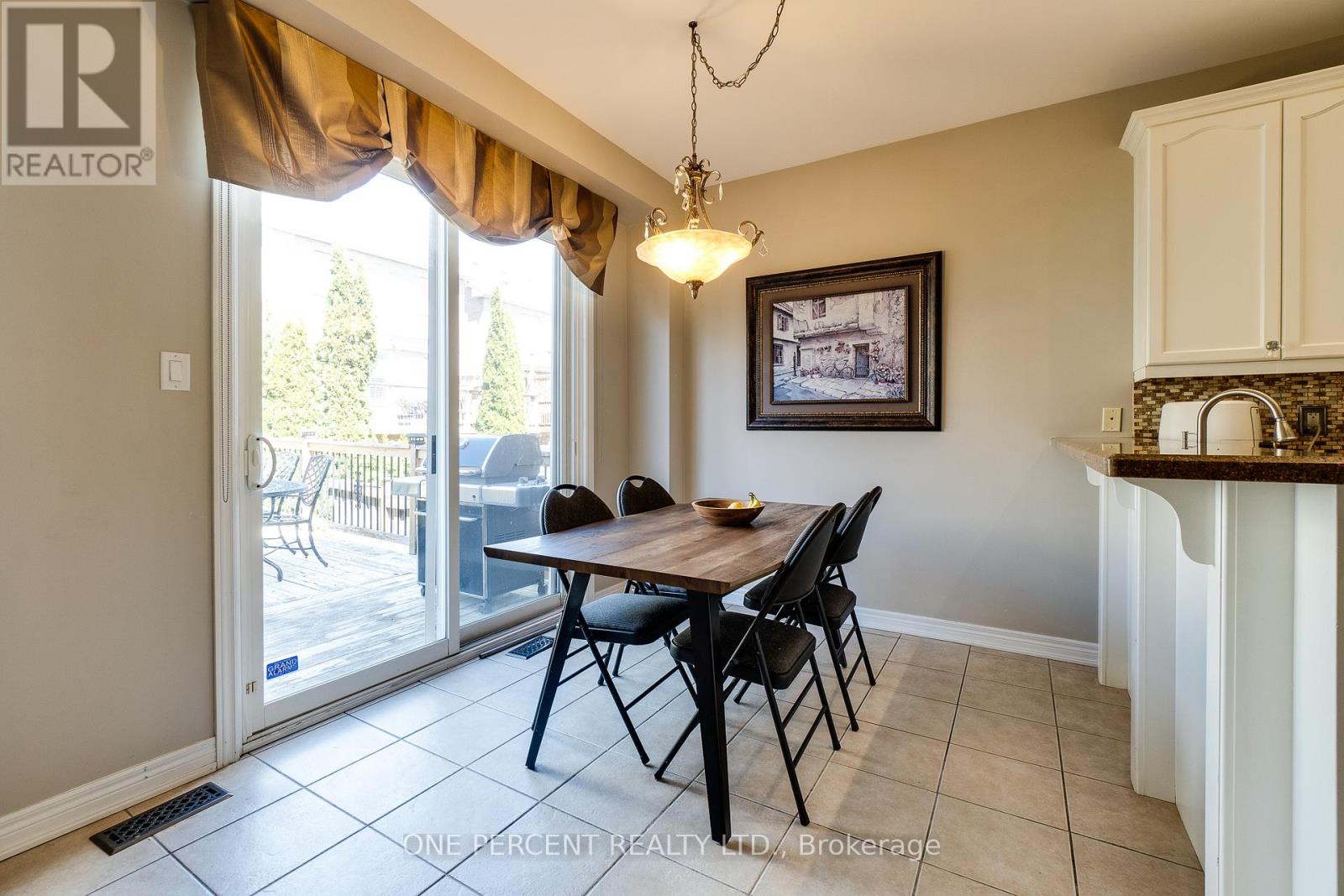 38 Bowkett Drive, Richmond Hill, Ontario  L4E 0J7 - Photo 12 - N13444892