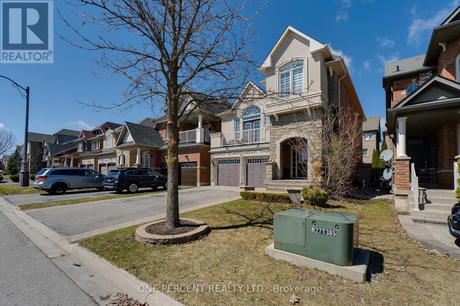 38 Bowkett Drive, Richmond Hill, Ontario  L4E 0J7 - Photo 2 - N13444892