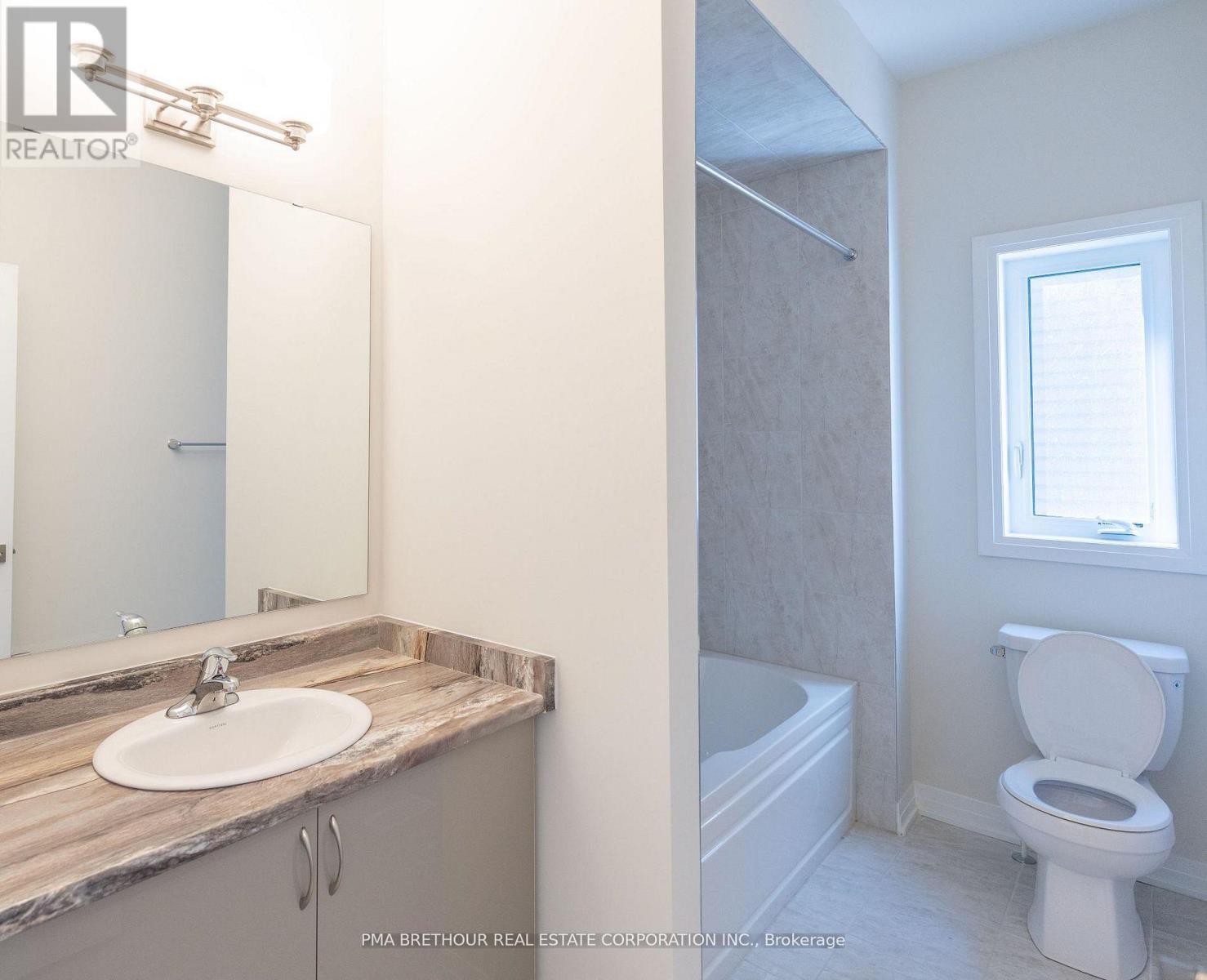 3164 Searidge Street, Severn (West Shore), Ontario  L3V 0Y4 - Photo 14 - S13444820