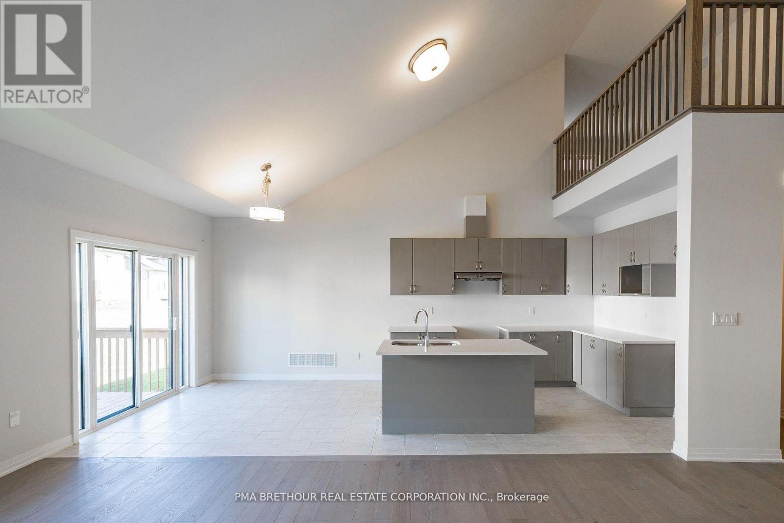 3164 Searidge Street, Severn (West Shore), Ontario  L3V 0Y4 - Photo 4 - S13444820