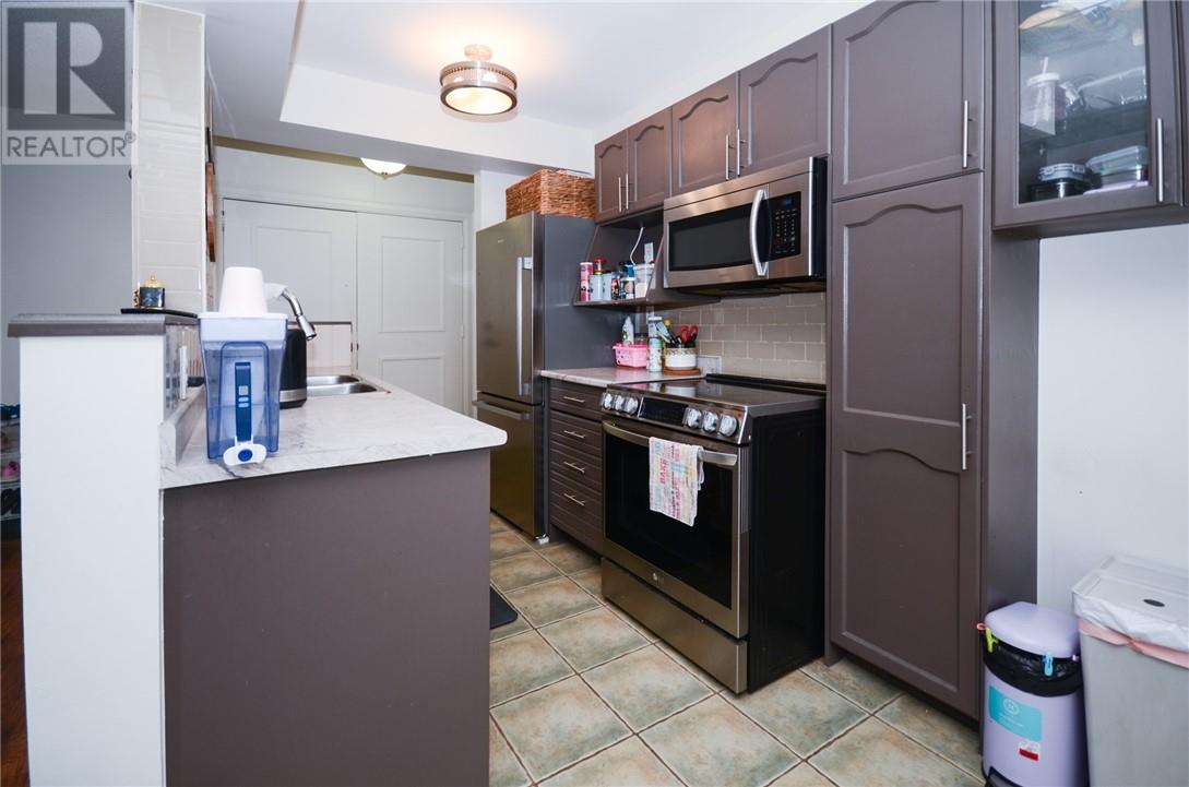 851 Queenston Road Unit# 601, Hamilton, Ontario  L8G 1B4 - Photo 3 - 2128555