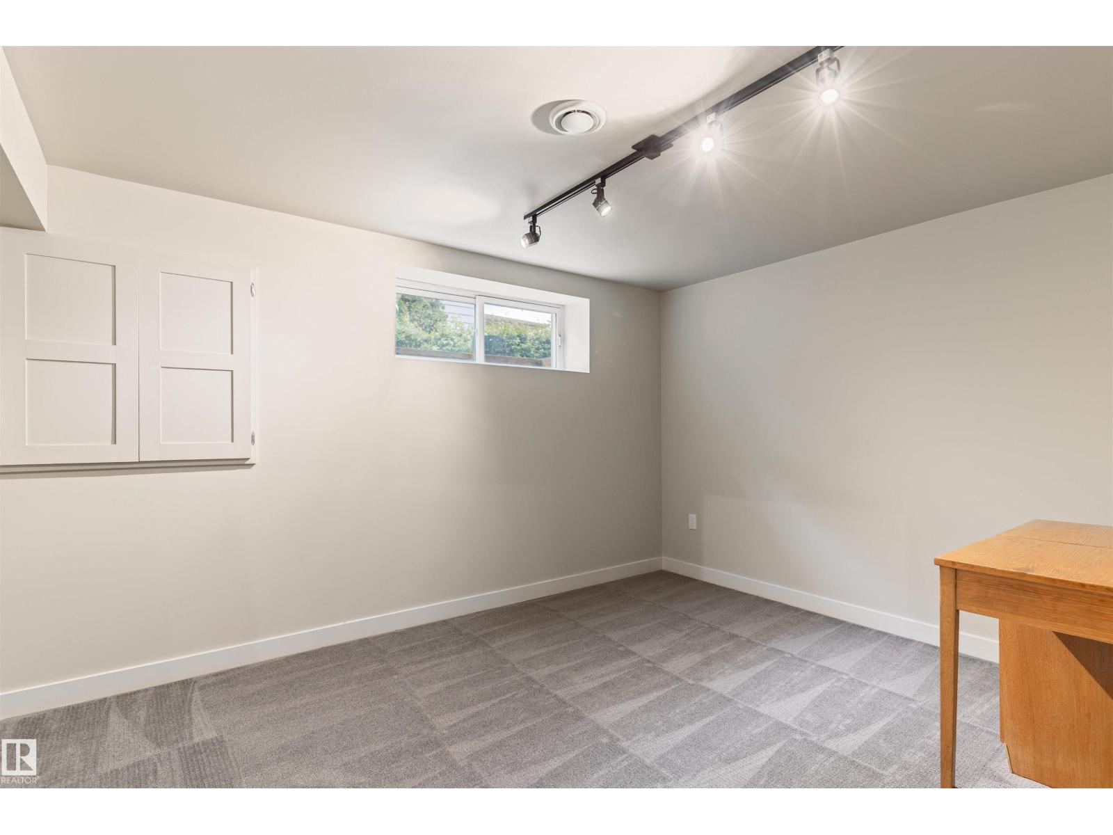 16 Quesnell Rd Nw, Edmonton, Alberta  T5R 5N2 - Photo 38 - E4493752