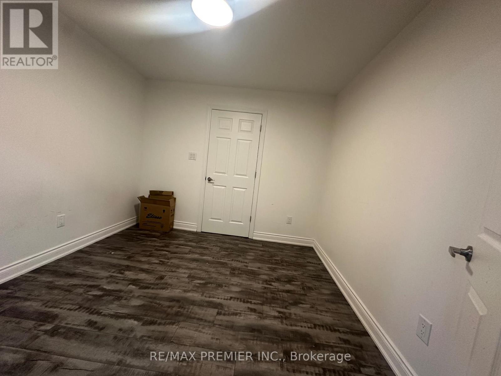5244 Adobe Court, Mississauga, Ontario  L5M 0K8 - Photo 13 - W13417902