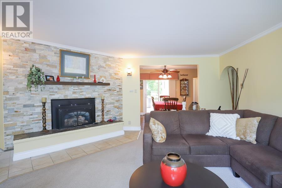 915 Fourth Lin E, Sault Ste. Marie, Ontario P6A 6J8 - Photo 19 - SM261450