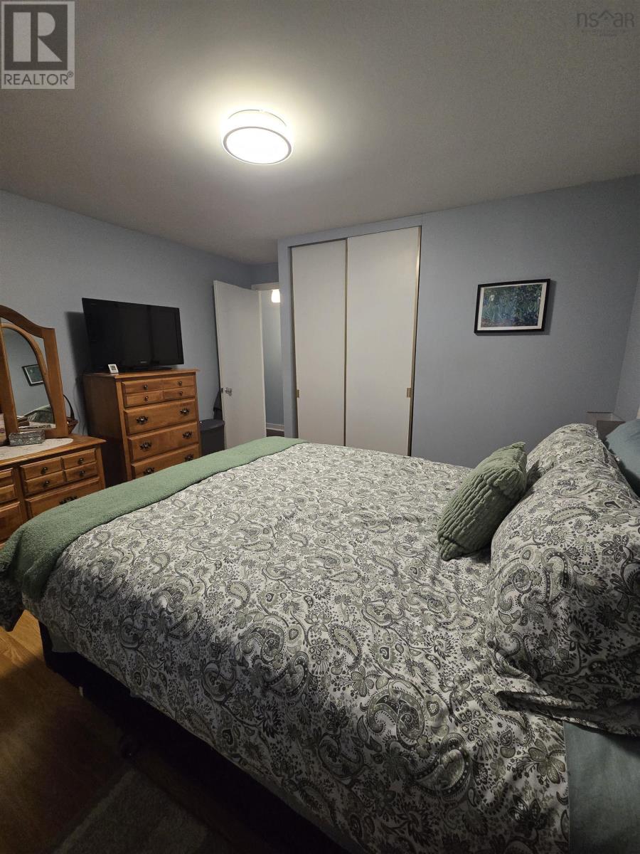 27 Smith Avenue, Bridgewater, Nova Scotia  B4V 1Y2 - Photo 18 - 202614410