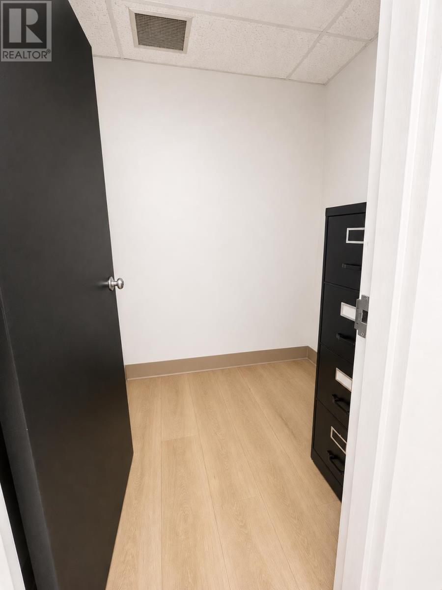 974 Queen Street East - Unit 105, Sault Ste. Marie, Ontario P6A 2C5 - Photo 18 - SM261445