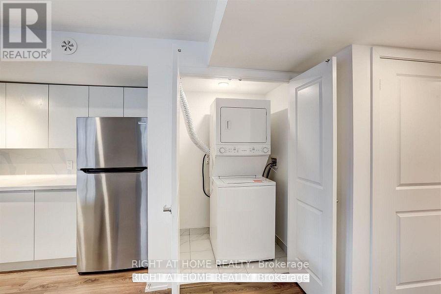 121 - 3062 Sixth Line, Oakville, Ontario  L6M 4J9 - Photo 24 - W13444764