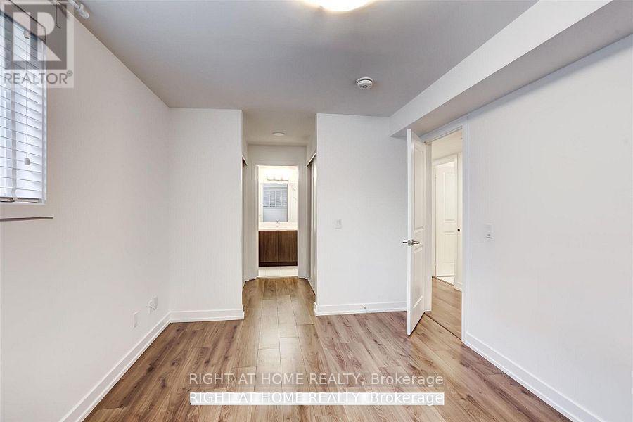 121 - 3062 Sixth Line, Oakville, Ontario  L6M 4J9 - Photo 27 - W13444764