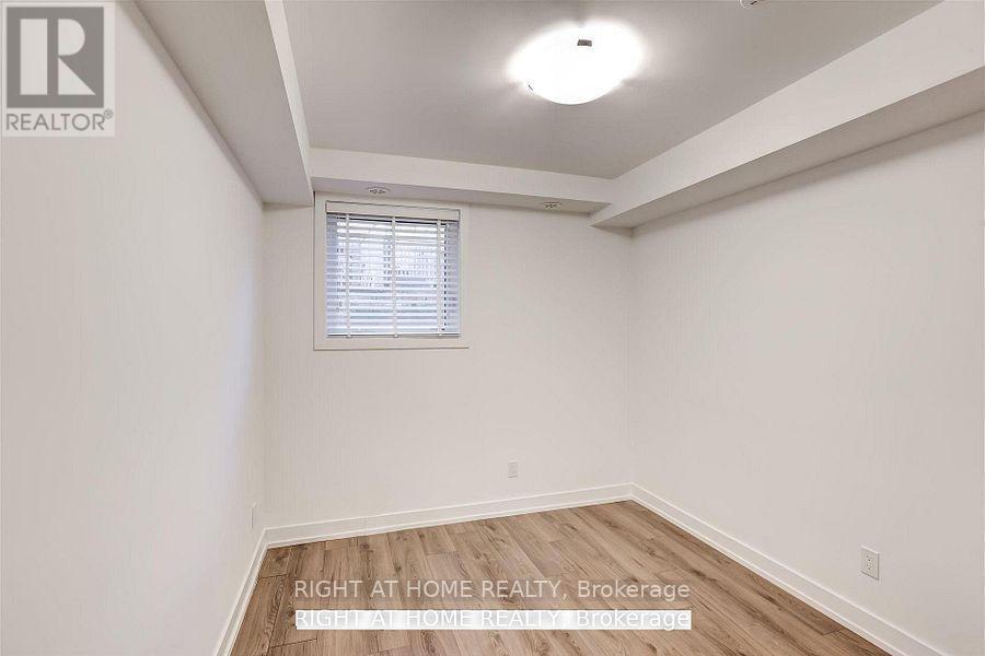 121 - 3062 Sixth Line, Oakville, Ontario  L6M 4J9 - Photo 31 - W13444764