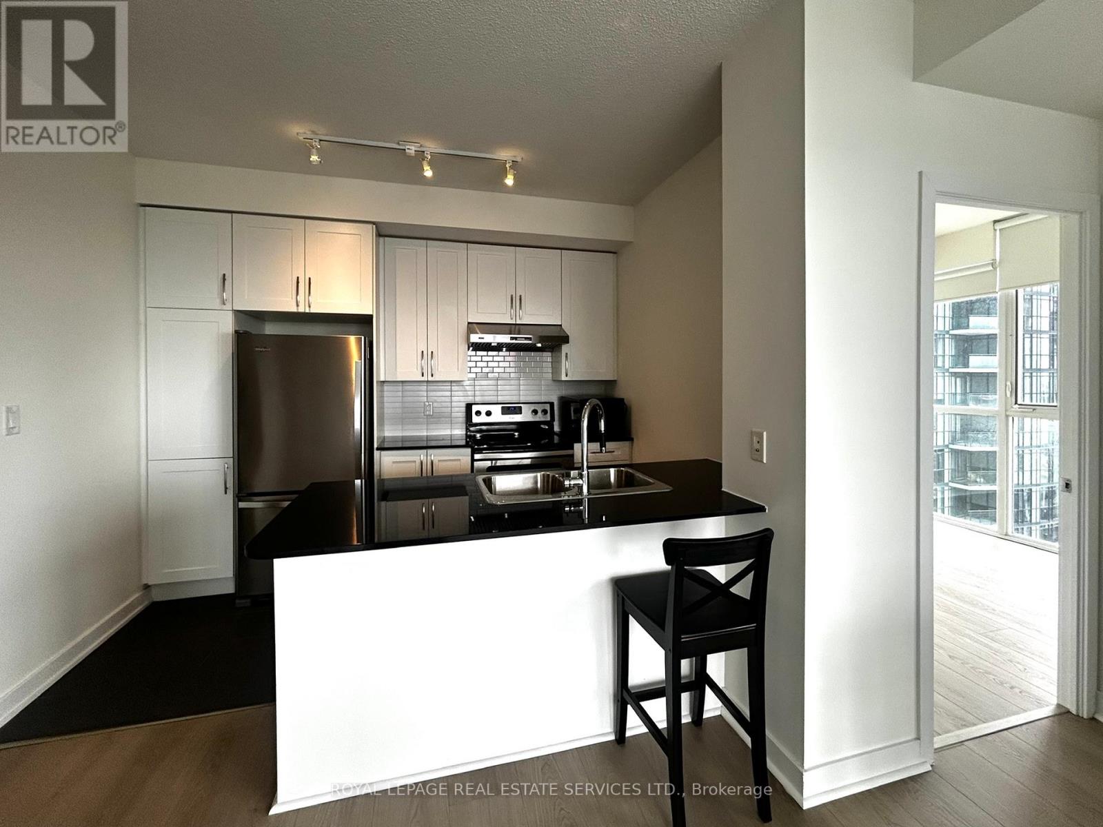 2909 - 4070 Confederation Parkway, Mississauga, Ontario  L5B 0E9 - Photo 10 - W13444864