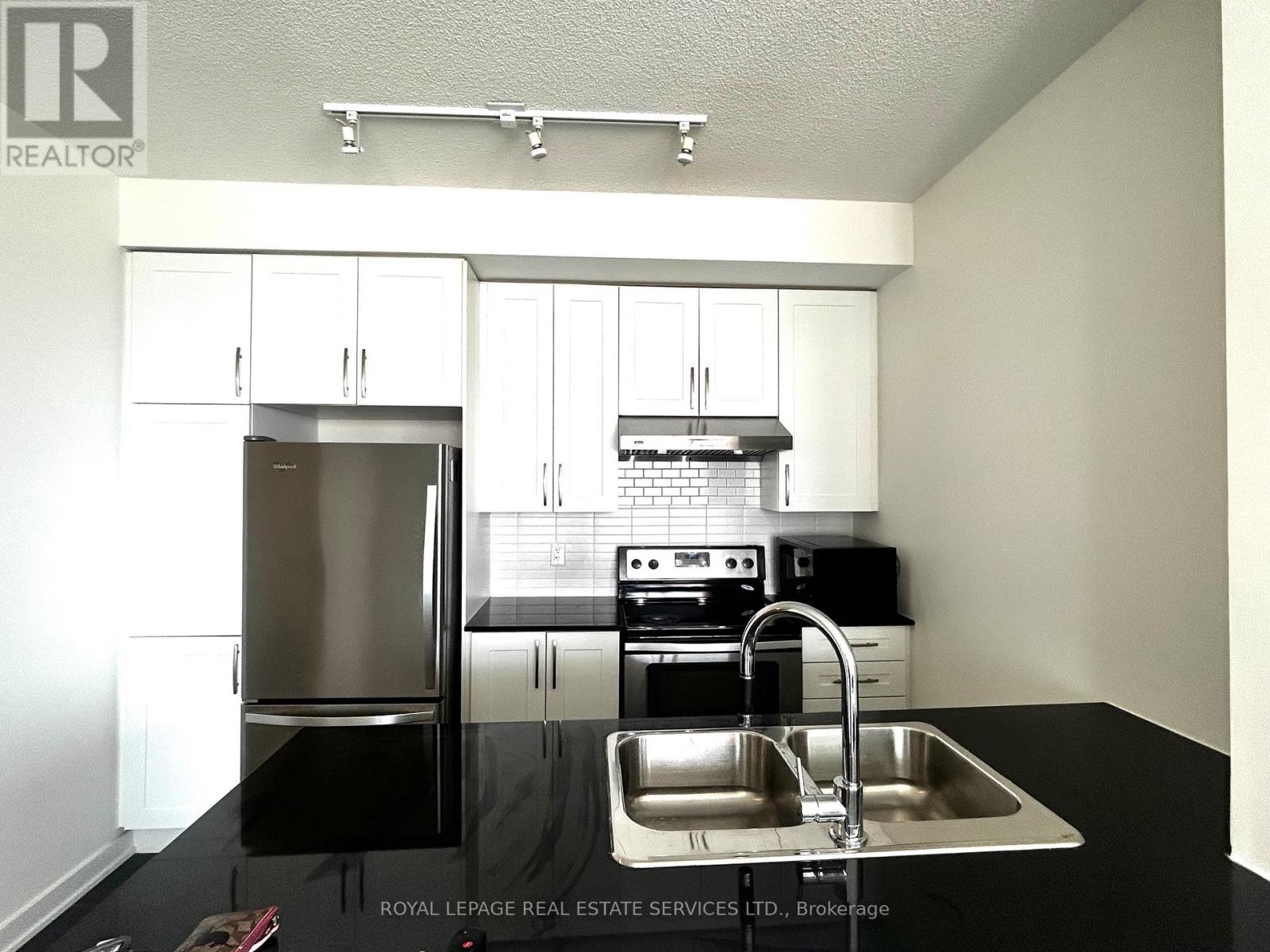 2909 - 4070 Confederation Parkway, Mississauga, Ontario  L5B 0E9 - Photo 11 - W13444864