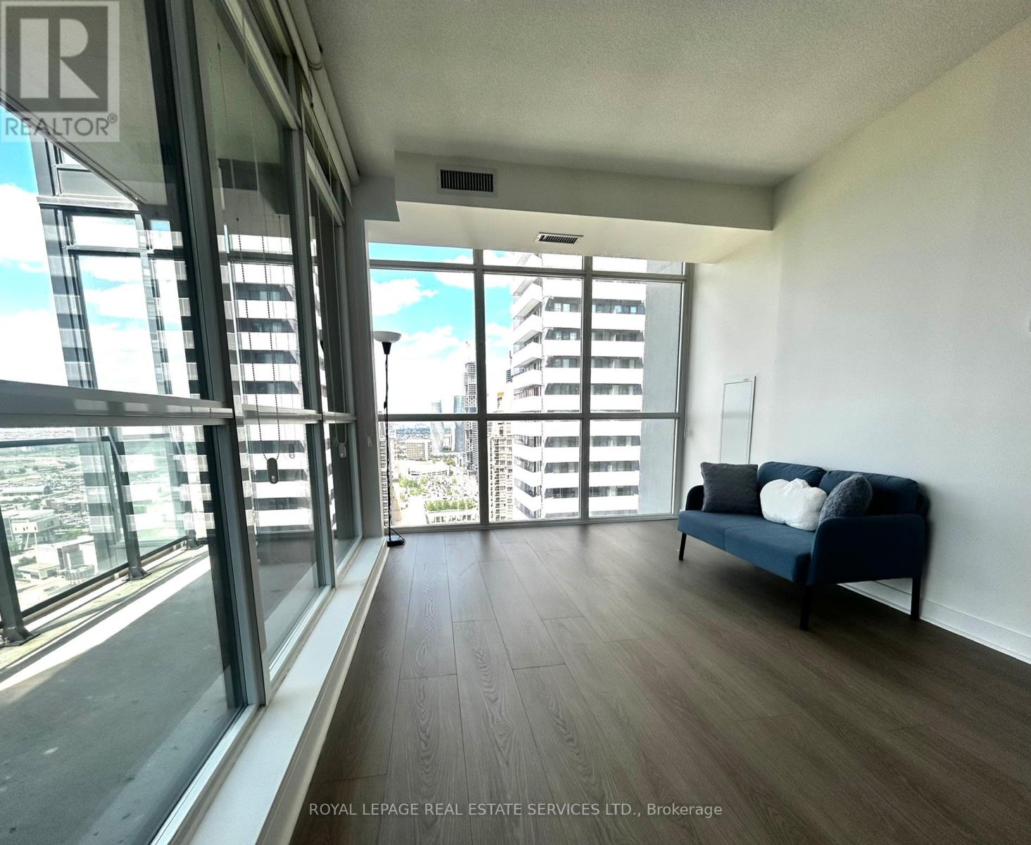 2909 - 4070 Confederation Parkway, Mississauga, Ontario  L5B 0E9 - Photo 13 - W13444864