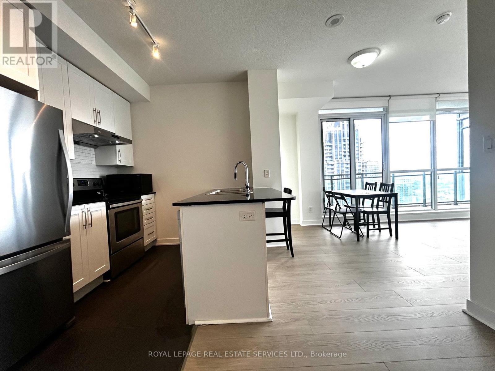2909 - 4070 Confederation Parkway, Mississauga, Ontario  L5B 0E9 - Photo 8 - W13444864