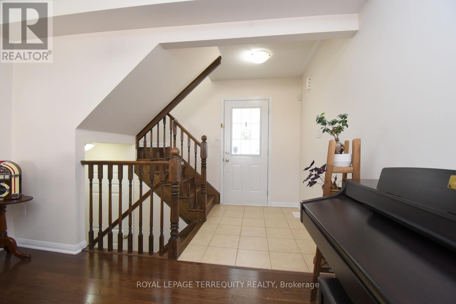 110 Gleave Terrace, Milton, Ontario  L9T 7B6 - Photo 6 - W13444896
