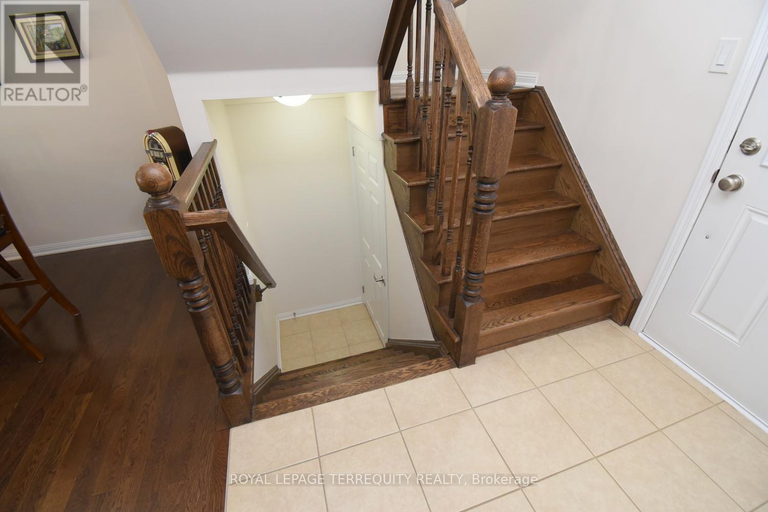 110 Gleave Terrace, Milton, Ontario  L9T 7B6 - Photo 7 - W13444896