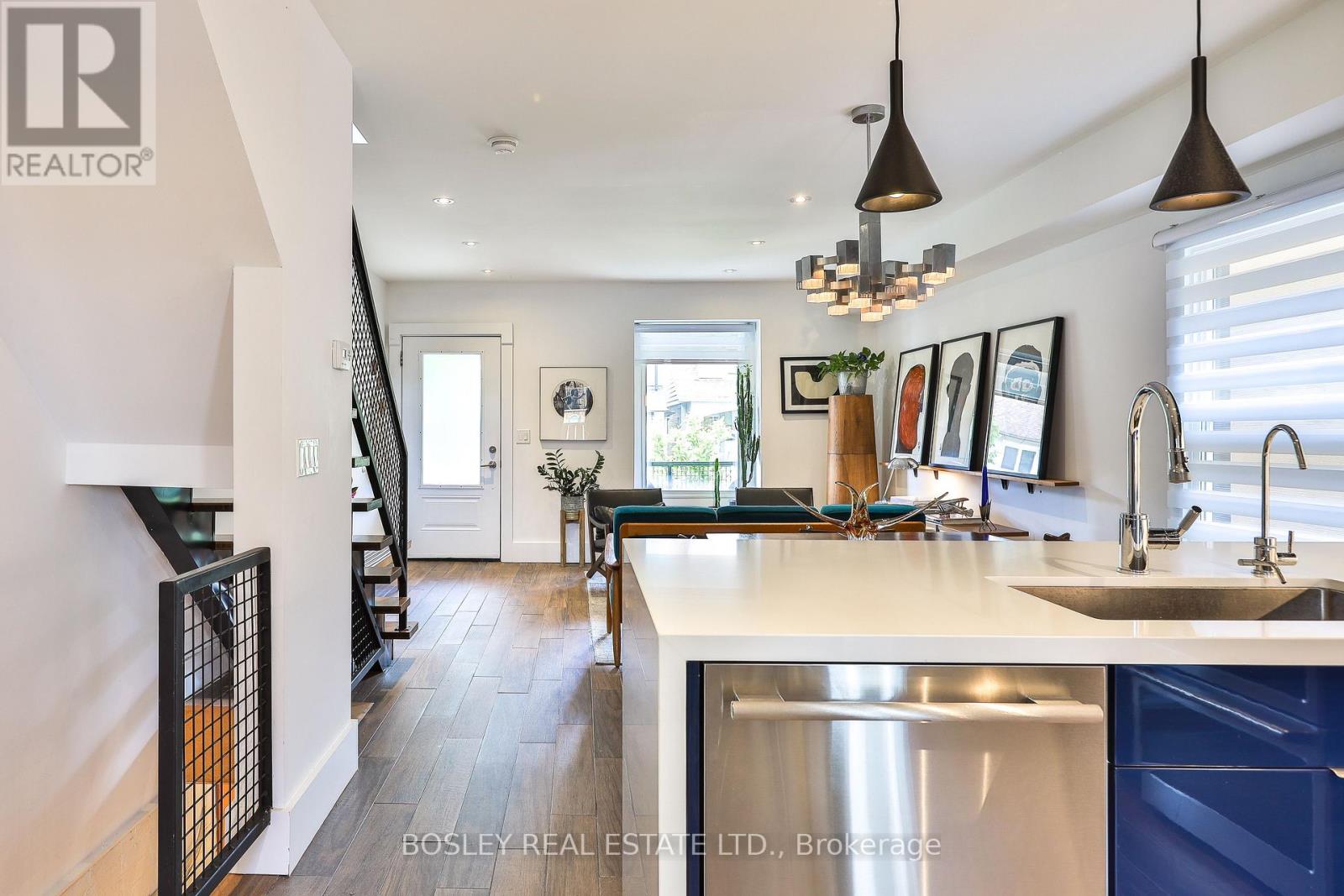121 Blackthorn Avenue, Toronto, Ontario  M6N 3H4 - Photo 17 - W13444918