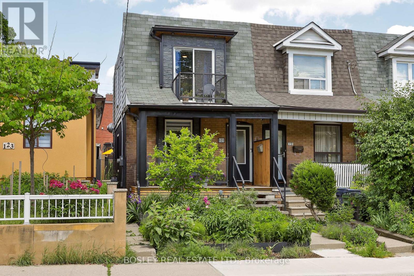 121 Blackthorn Avenue, Toronto, Ontario  M6N 3H4 - Photo 2 - W13444918