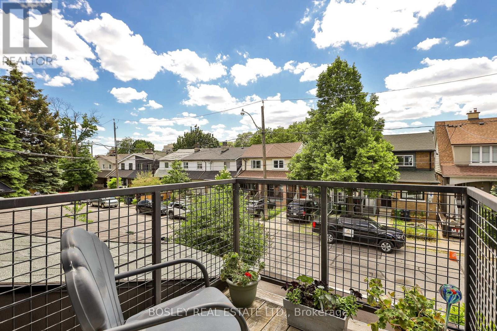 121 Blackthorn Avenue, Toronto, Ontario  M6N 3H4 - Photo 36 - W13444918