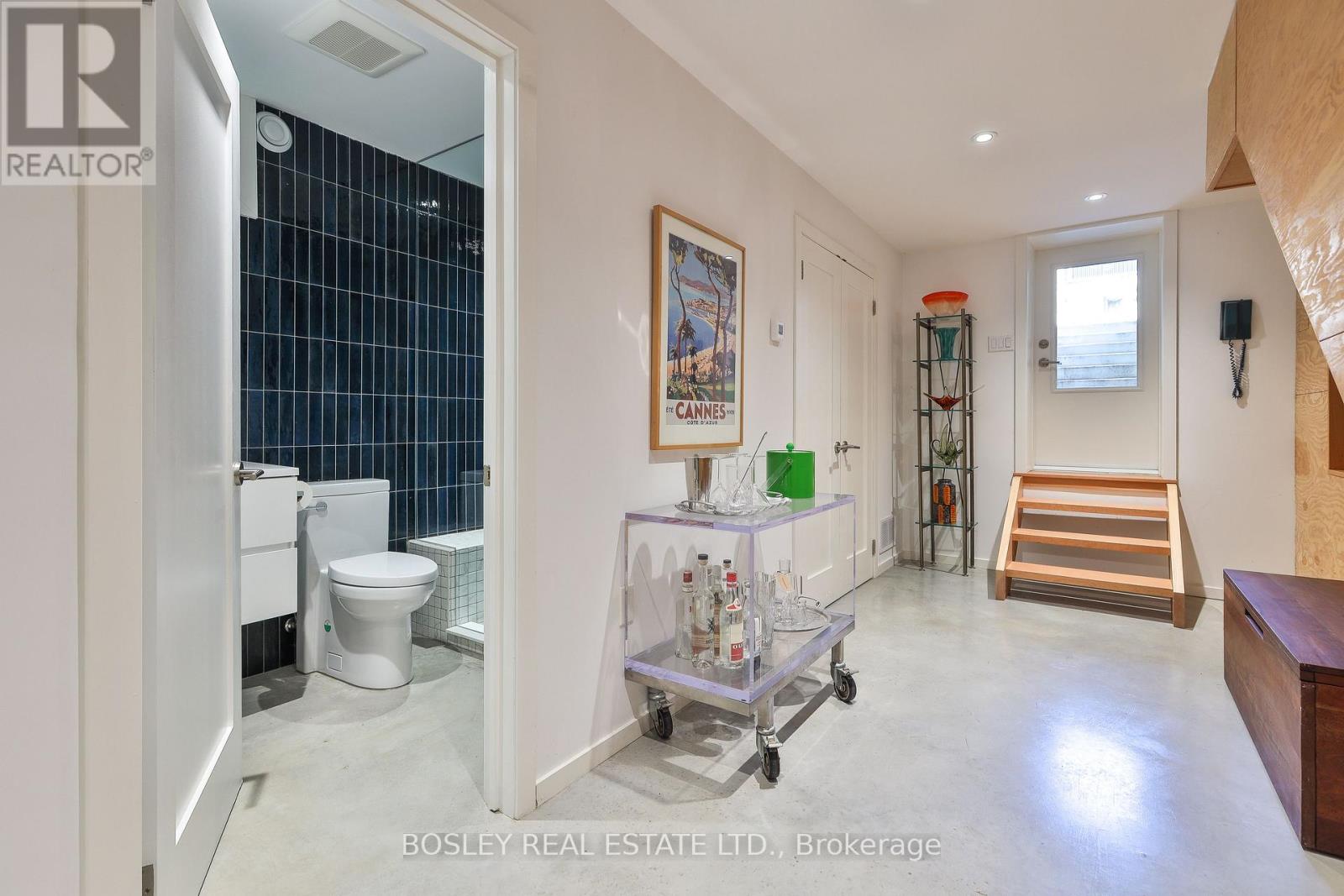 121 Blackthorn Avenue, Toronto, Ontario  M6N 3H4 - Photo 42 - W13444918