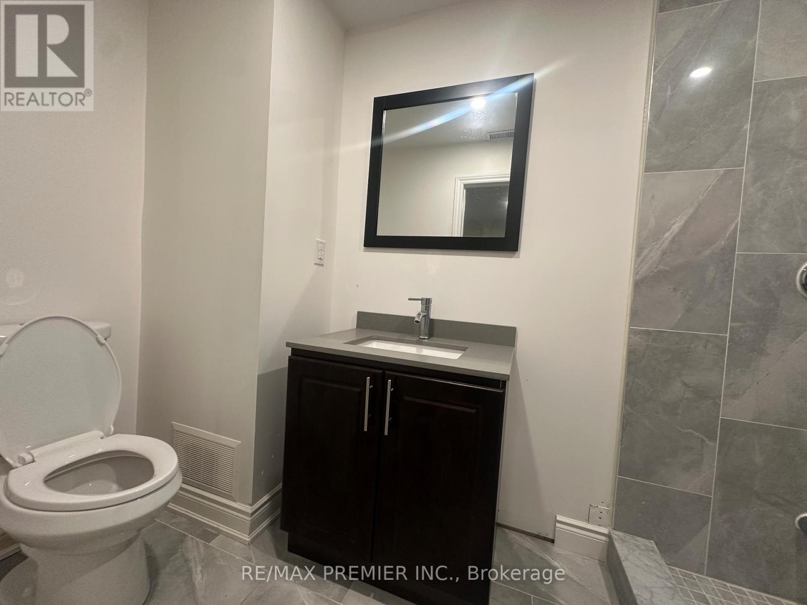 5244 Adobe Court, Mississauga, Ontario  L5M 0K8 - Photo 15 - W13417902