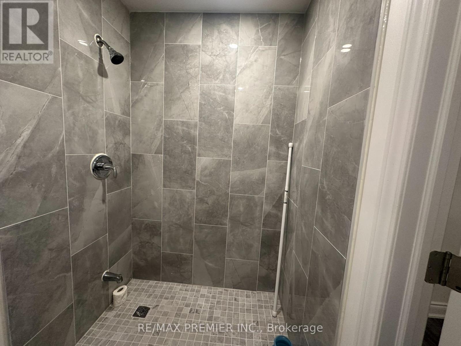 5244 Adobe Court, Mississauga, Ontario  L5M 0K8 - Photo 16 - W13417902
