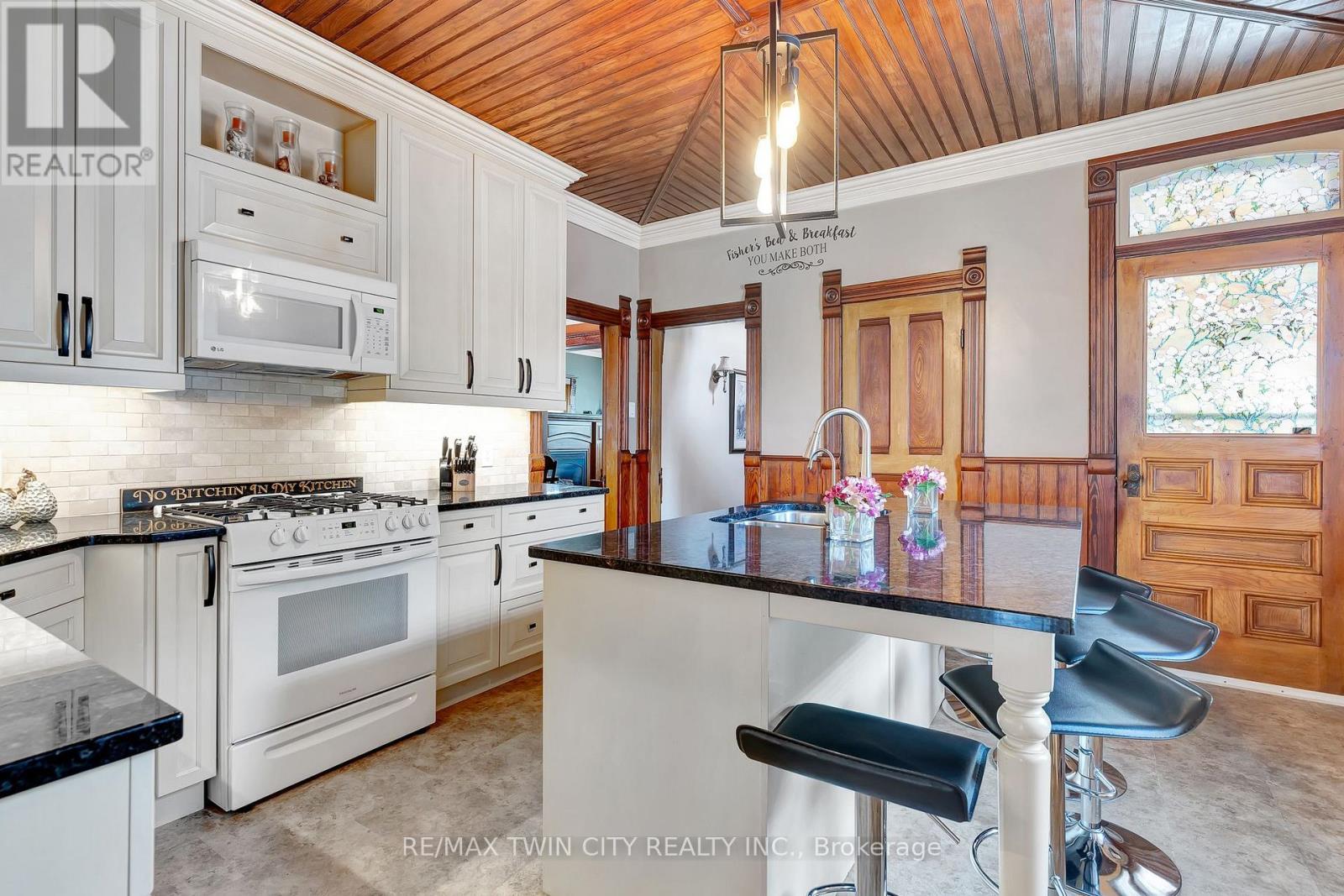 199 Ellen Street, North Perth, Ontario  N0G 1B0 - Photo 18 - X13444690