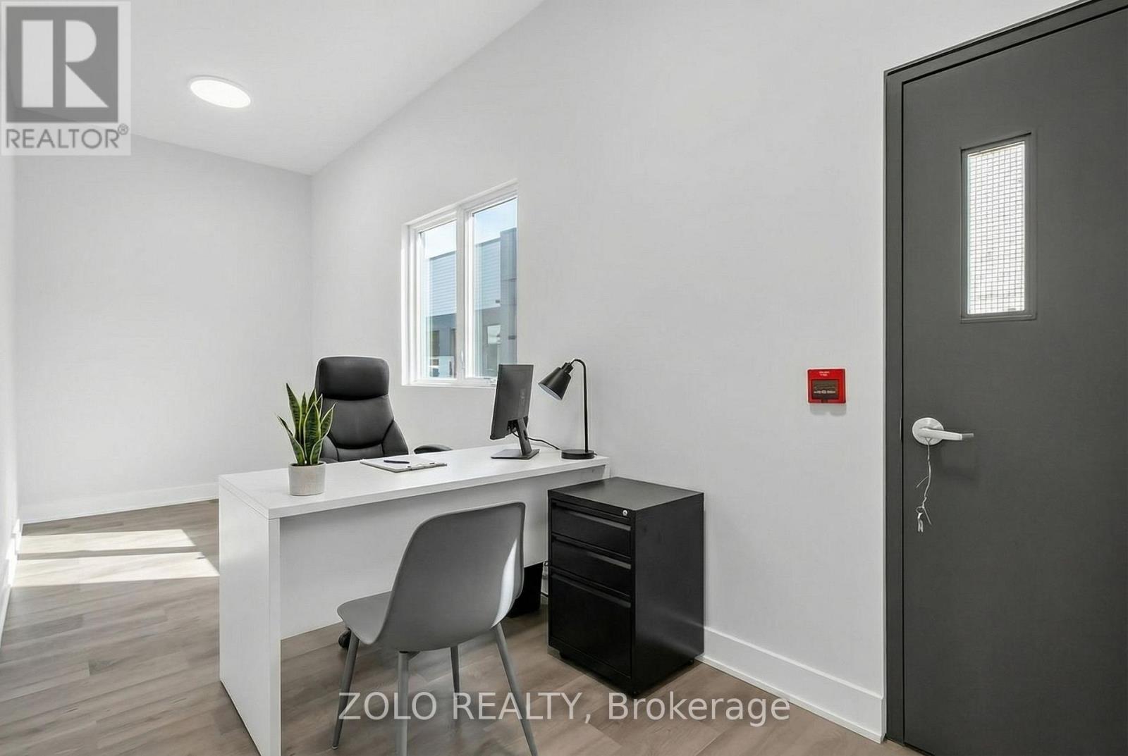 Office A - 206 Wellington Street, Chatham-Kent, Ontario N8A 2X9 - Photo 5 - X13444792