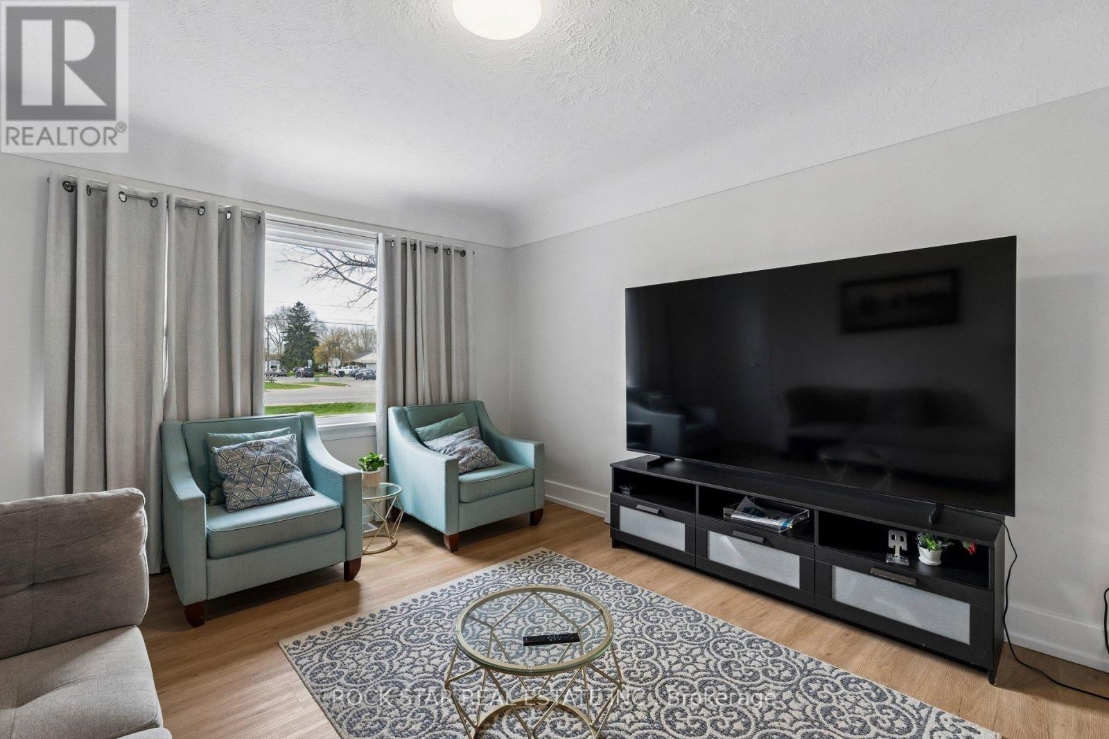 428 Thorold Road, Welland, Ontario  L3C 3W6 - Photo 4 - X13445010