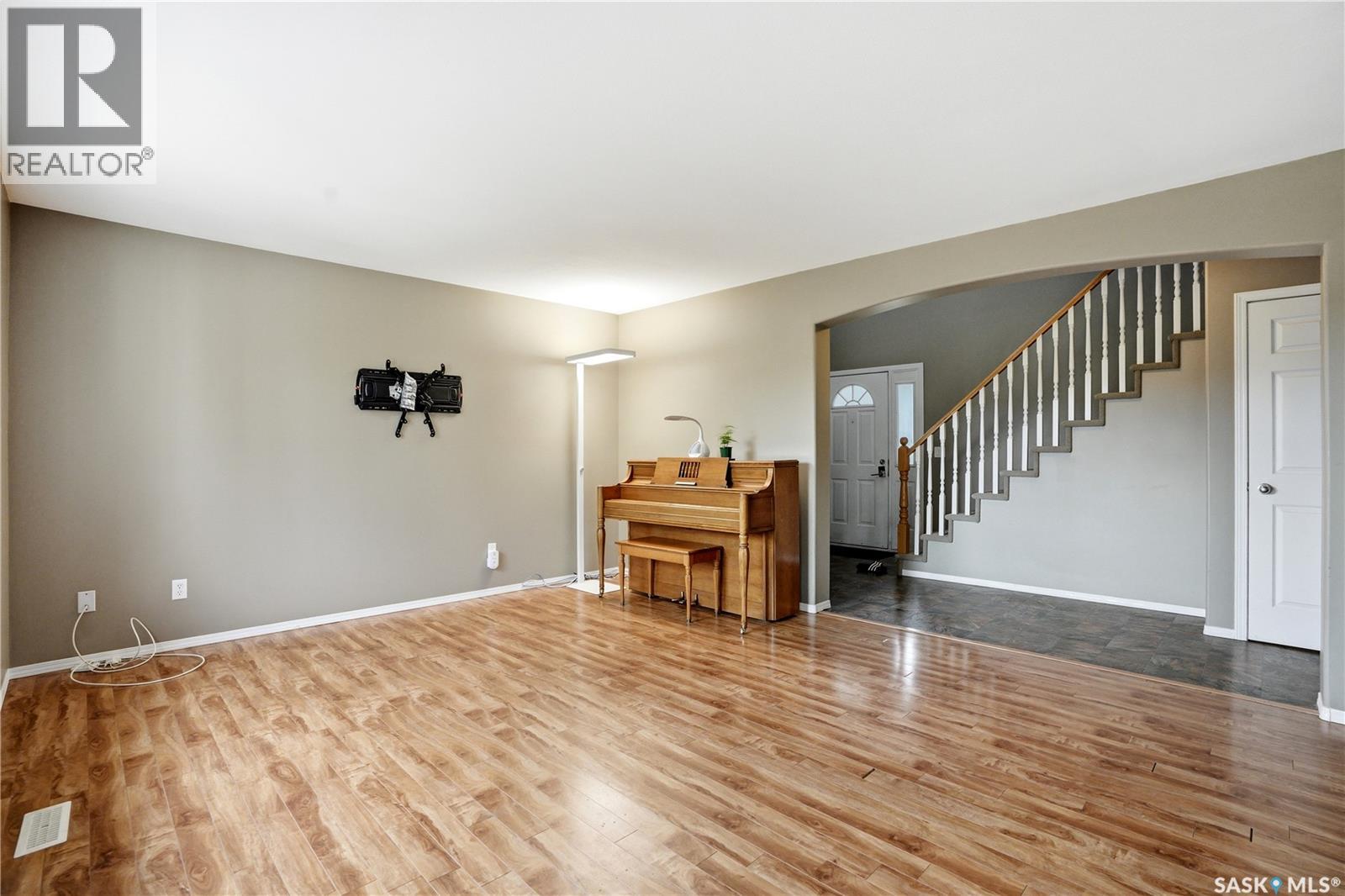 435 Buckwold Cove, Saskatoon, Saskatchewan  S7N 4V9 - Photo 6 - SK039381