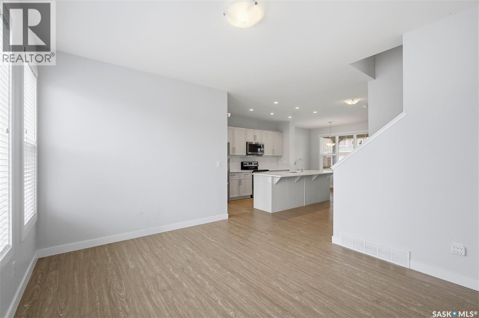 251 Newton Link, Saskatoon, Saskatchewan  S7V 0M8 - Photo 18 - SK039352