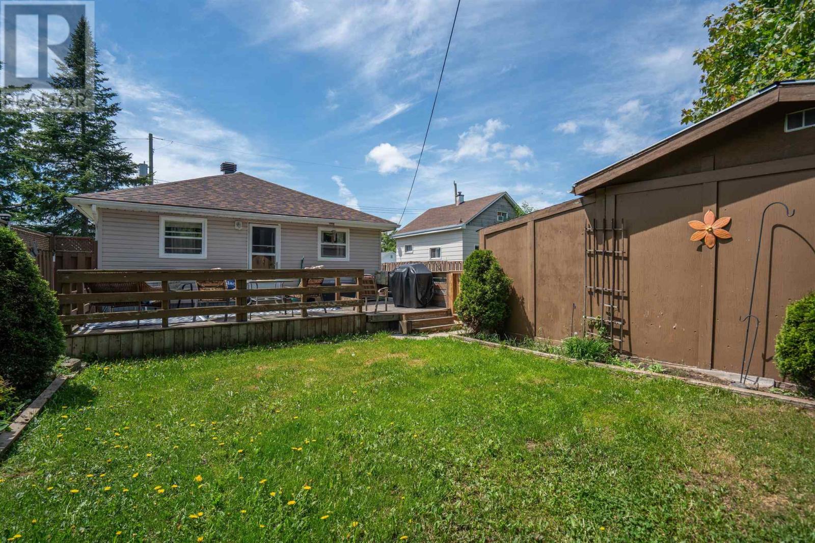 18 Cameron Ave, Sault Ste. Marie, Ontario  P6B 4W7 - Photo 7 - SM261453