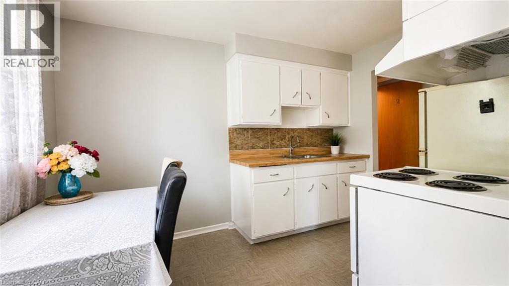 428 Barrie Place Unit# 2, Waterloo, Ontario  N2L 3Z7 - Photo 7 - 40839524