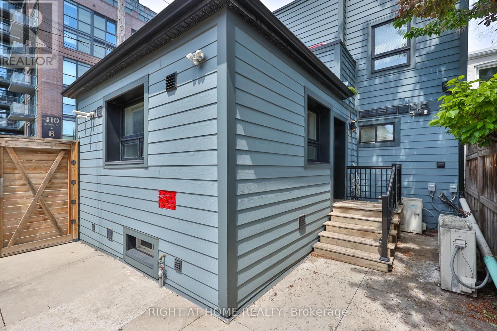 1 - 31 Alma Avenue, Toronto, Ontario  M6J 1N2 - Photo 12 - C13066112