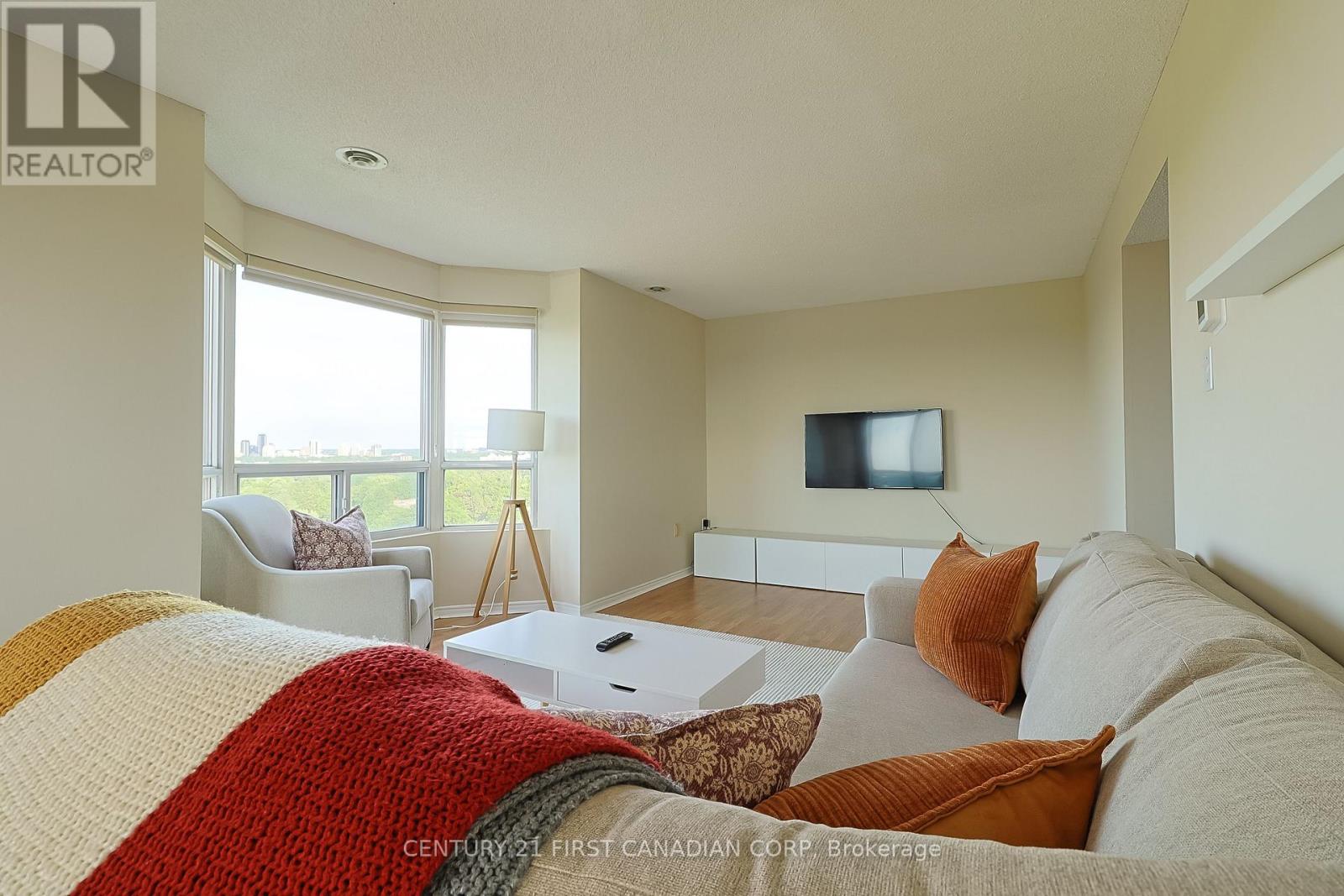 1001 - 30 Chapman Court, London North, Ontario  N6G 4Y4 - Photo 8 - X13445312