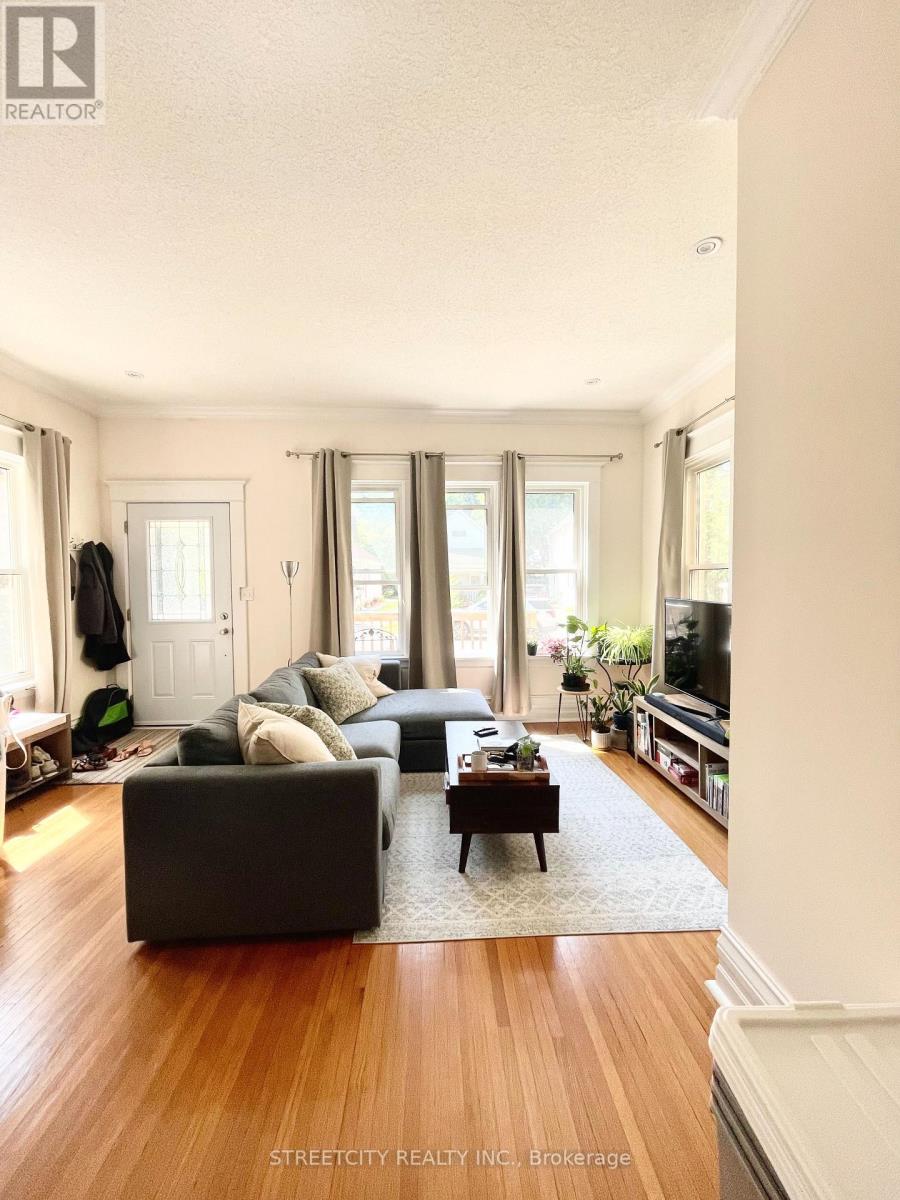 6 Victor Street, London South, Ontario  N6C 1B7 - Photo 3 - X13445550