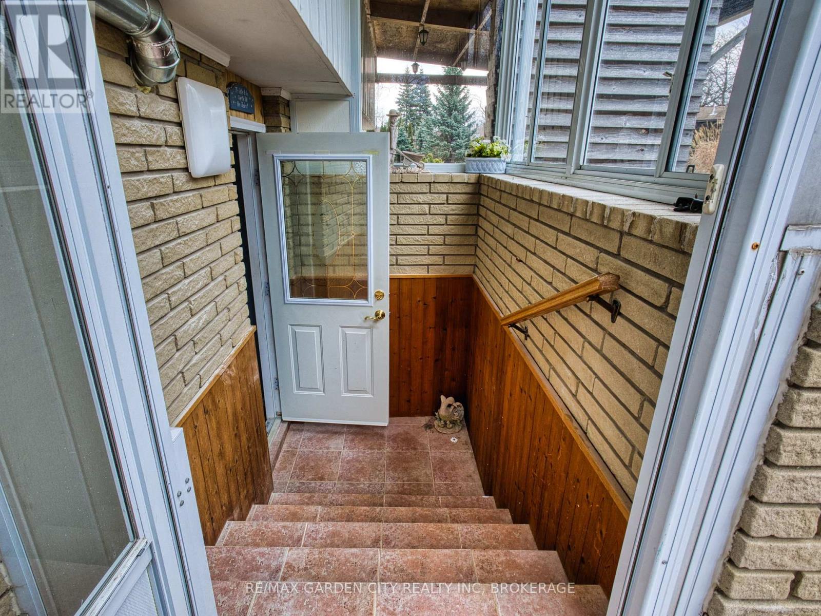 Lower - 38 Cypress Street, St. Catharines, Ontario  L2N 4L9 - Photo 4 - X13445520
