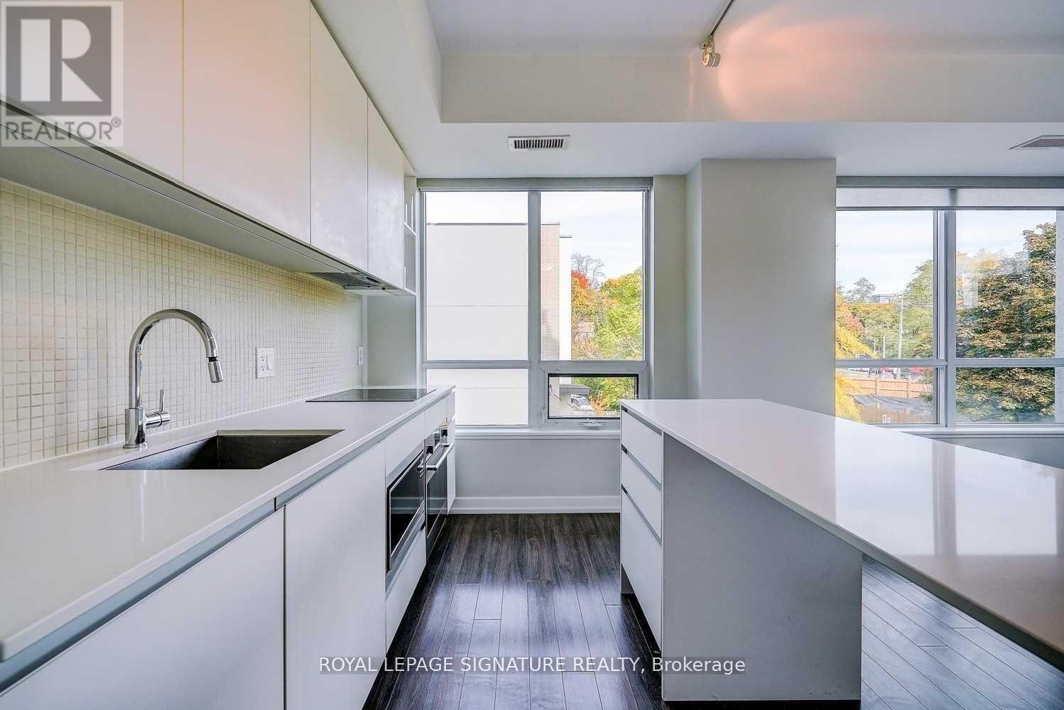 319 - 377 Madison Avenue, Toronto, Ontario  M4V 3E1 - Photo 11 - C13445122