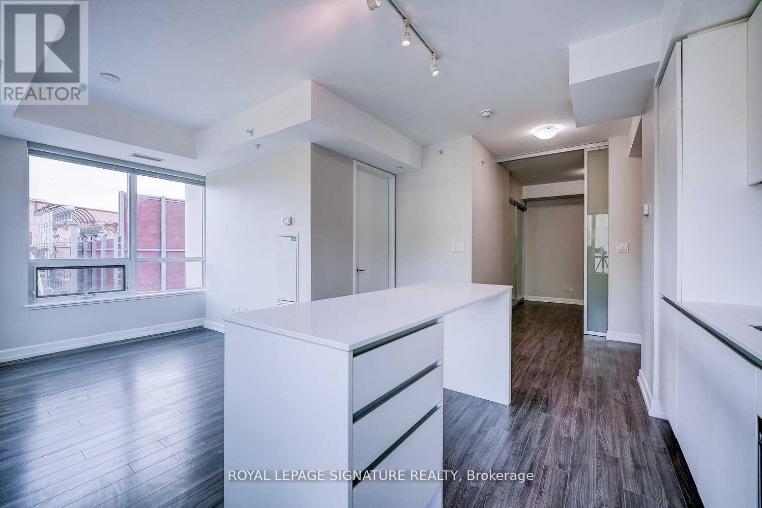 319 - 377 Madison Avenue, Toronto, Ontario  M4V 3E1 - Photo 12 - C13445122