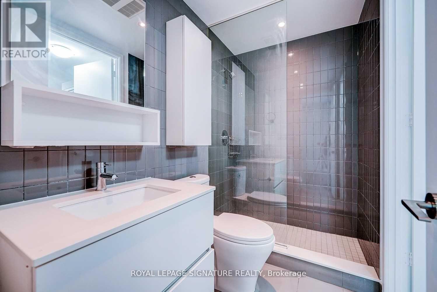 319 - 377 Madison Avenue, Toronto, Ontario  M4V 3E1 - Photo 21 - C13445122