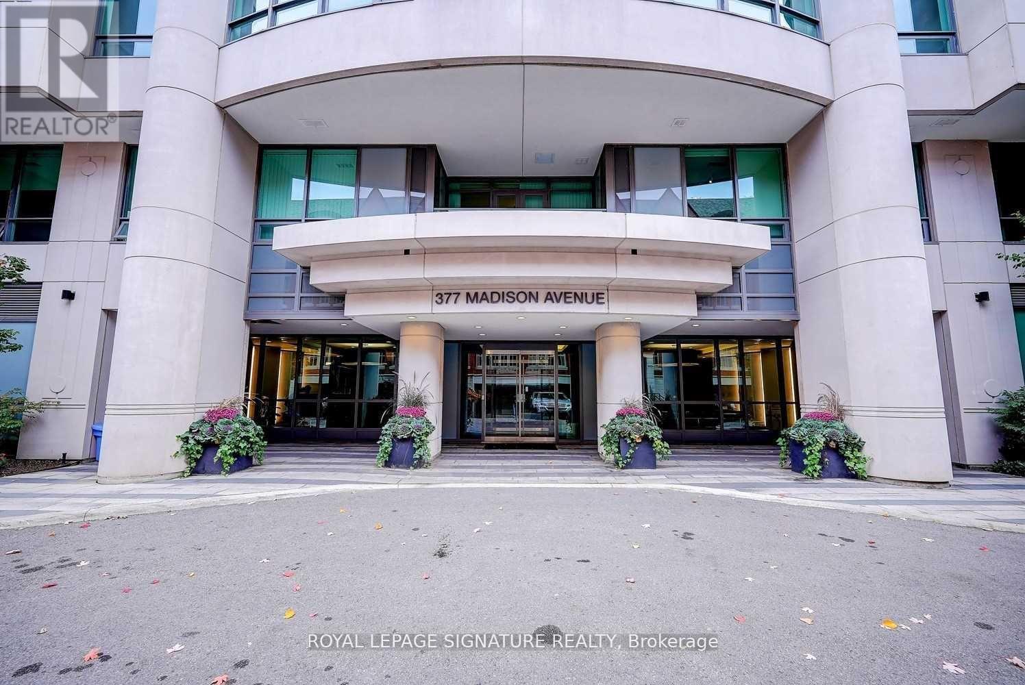 319 - 377 Madison Avenue, Toronto, Ontario  M4V 3E1 - Photo 3 - C13445122