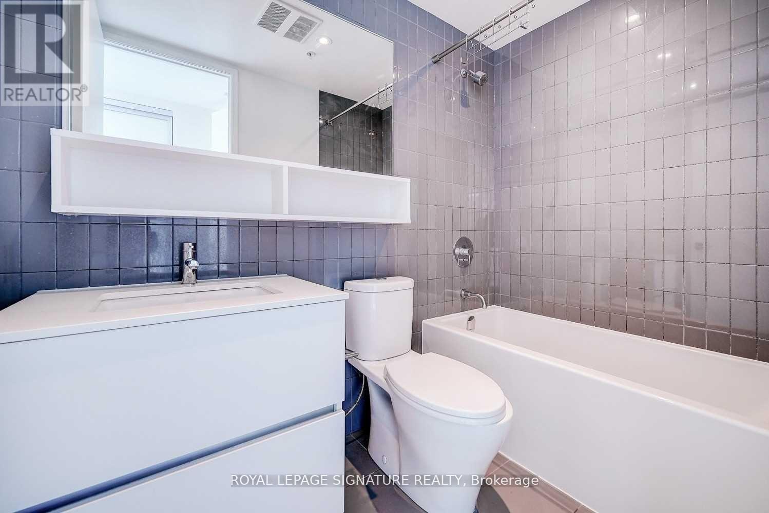 319 - 377 Madison Avenue, Toronto, Ontario  M4V 3E1 - Photo 32 - C13445122