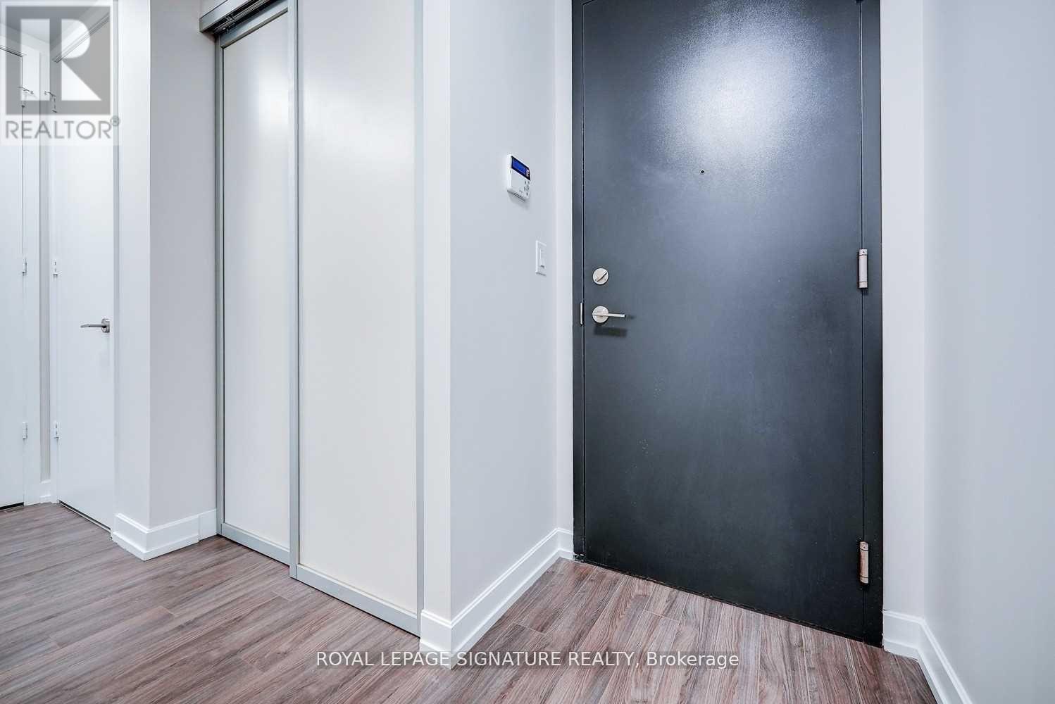 319 - 377 Madison Avenue, Toronto, Ontario  M4V 3E1 - Photo 4 - C13445122
