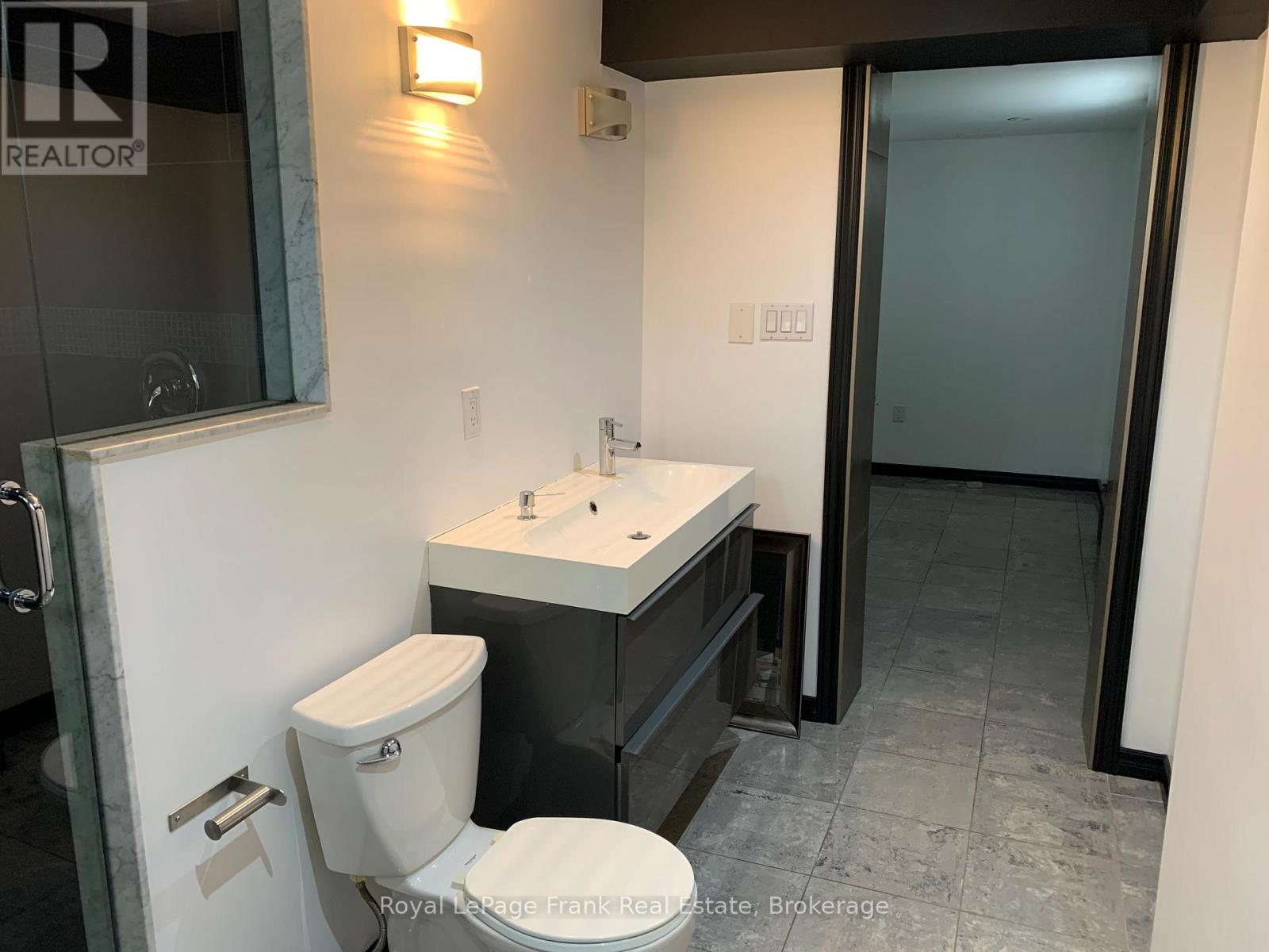 4 - 243 Huron Street, Oshawa, Ontario  L1H 5E5 - Photo 11 - E13445432