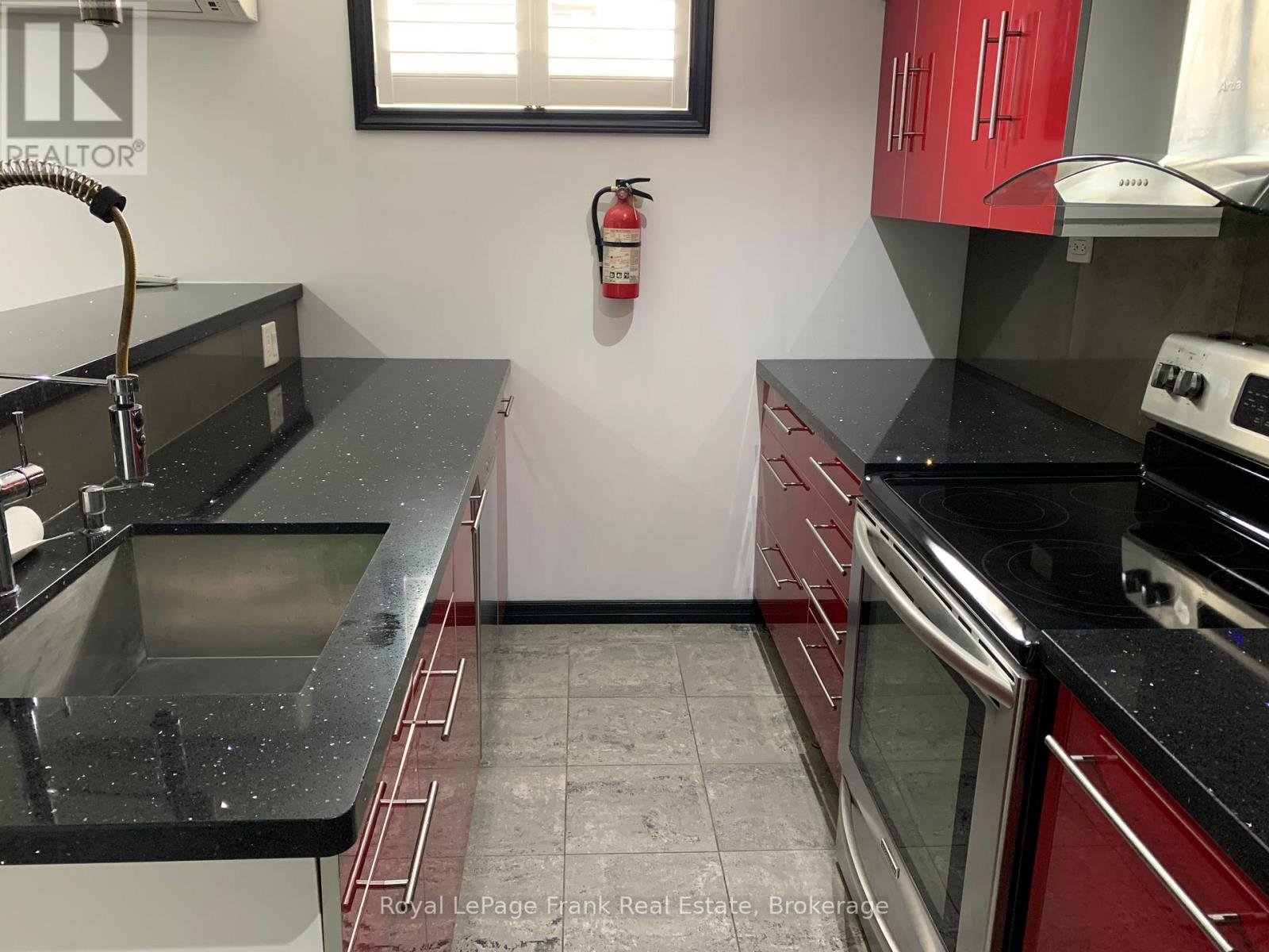 4 - 243 Huron Street, Oshawa, Ontario  L1H 5E5 - Photo 4 - E13445432