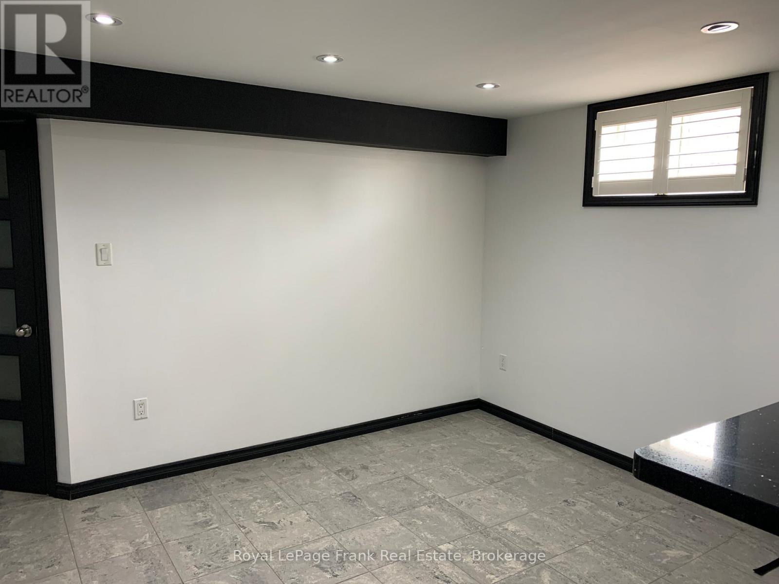 4 - 243 Huron Street, Oshawa, Ontario  L1H 5E5 - Photo 7 - E13445432