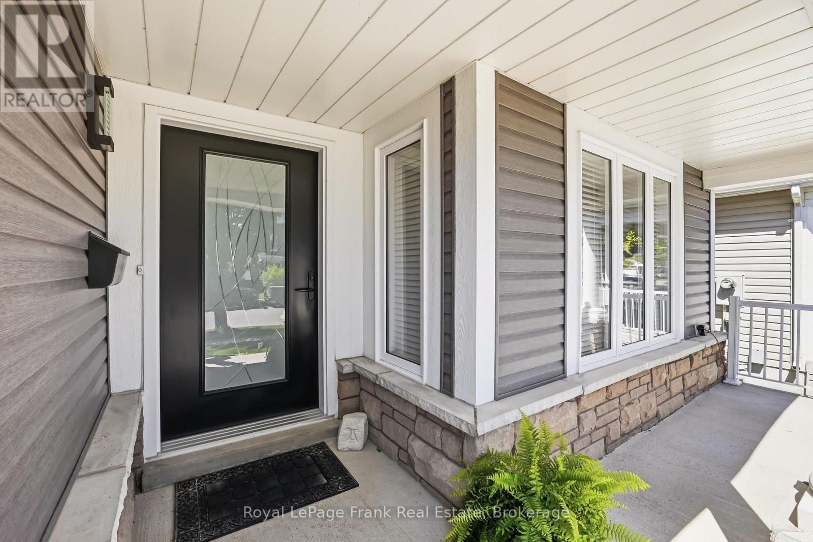 232 Shipway Avenue, Clarington, Ontario  L1B 1M8 - Photo 3 - E13445534