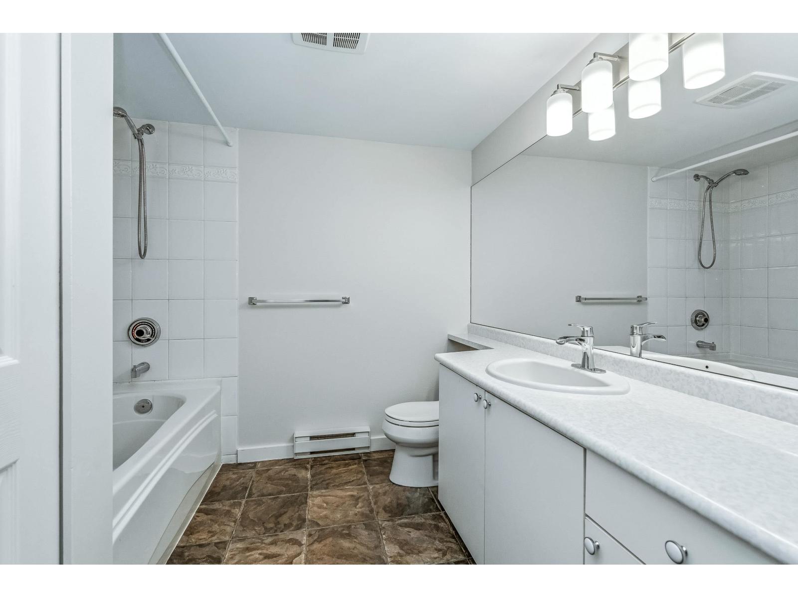 307 16137 83 Avenue, Surrey, British Columbia  V4N 0N1 - Photo 27 - R3135090
