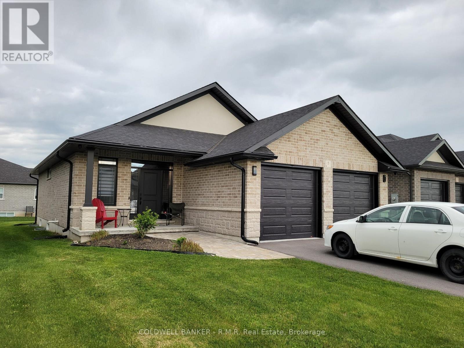 5 Mavety Court, Belleville, Ontario  K8N 0M2 - Photo 1 - X13445444